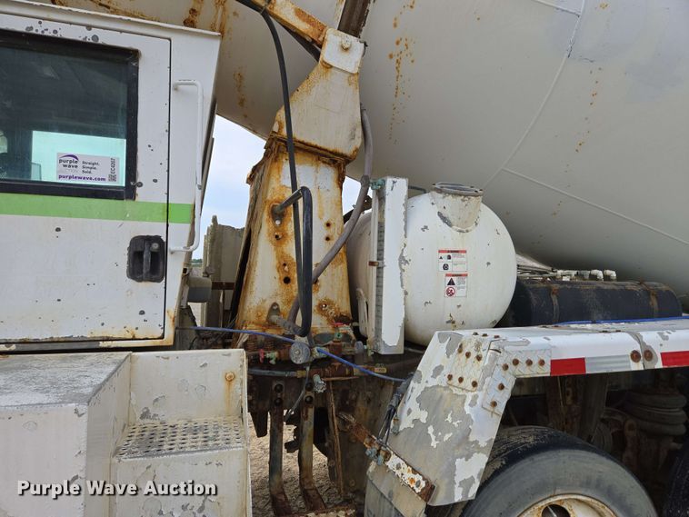 image for item EC4207 2016 Terex Advance Mixer ready mix truck