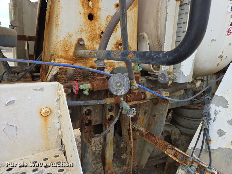 image for item EC4207 2016 Terex Advance Mixer ready mix truck