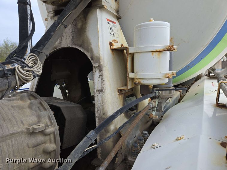 image for item EC4207 2016 Terex Advance Mixer ready mix truck
