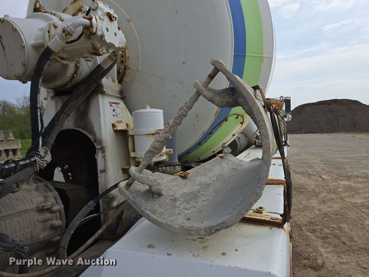 image for item EC4207 2016 Terex Advance Mixer ready mix truck