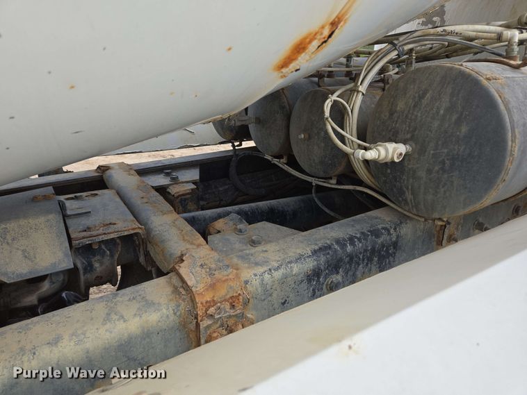 image for item EC4207 2016 Terex Advance Mixer ready mix truck