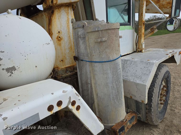 image for item EC4207 2016 Terex Advance Mixer ready mix truck