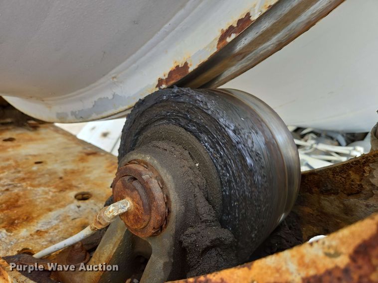 image for item EC4207 2016 Terex Advance Mixer ready mix truck