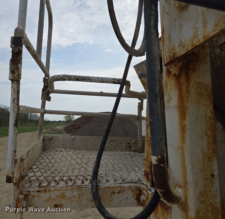 image for item EC4207 2016 Terex Advance Mixer ready mix truck