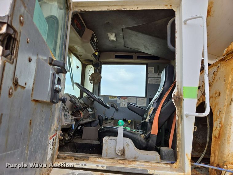 image for item EC4207 2016 Terex Advance Mixer ready mix truck