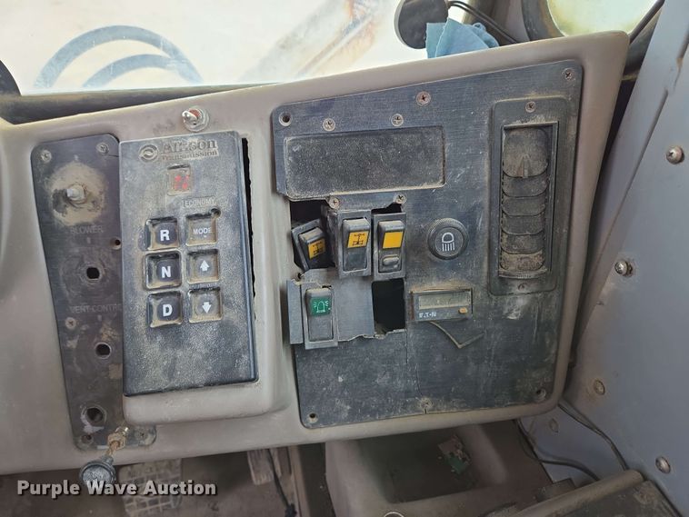 image for item EC4207 2016 Terex Advance Mixer ready mix truck