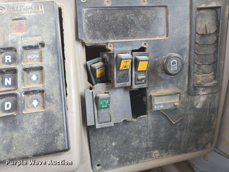 image for item EC4207 2016 Terex Advance Mixer ready mix truck