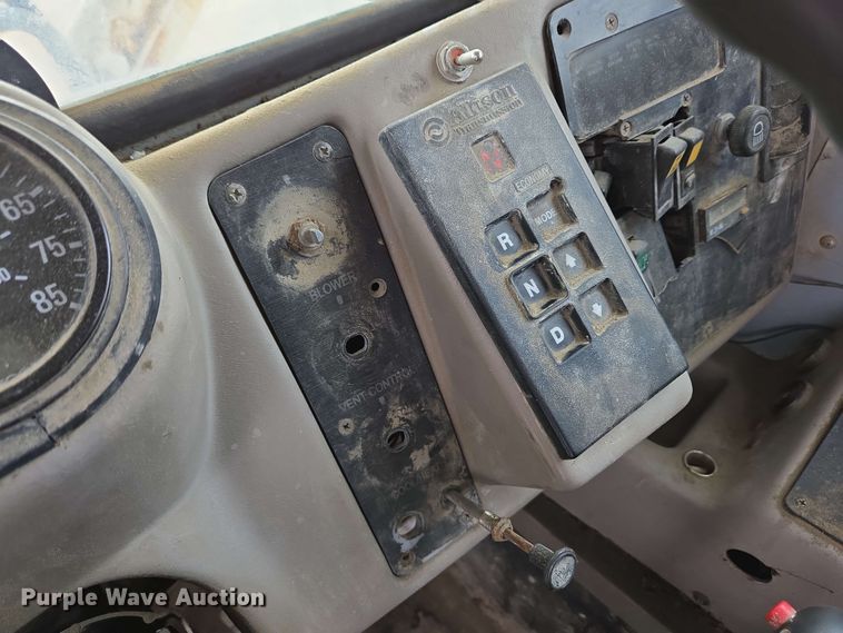 image for item EC4207 2016 Terex Advance Mixer ready mix truck