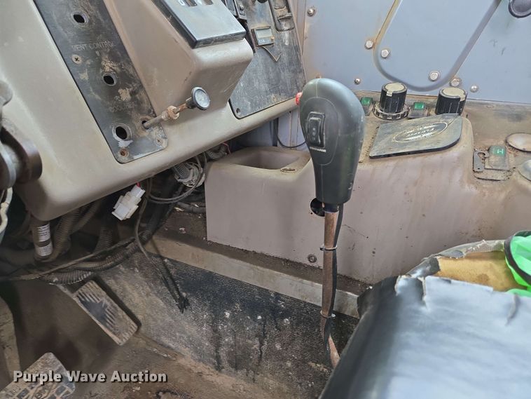 image for item EC4207 2016 Terex Advance Mixer ready mix truck