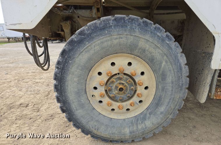 image for item EC4207 2016 Terex Advance Mixer ready mix truck