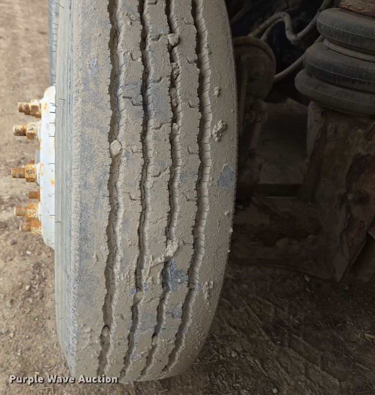 image for item EC4207 2016 Terex Advance Mixer ready mix truck