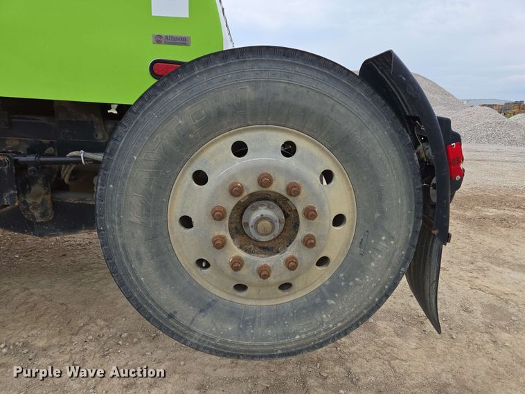 image for item EC4207 2016 Terex Advance Mixer ready mix truck