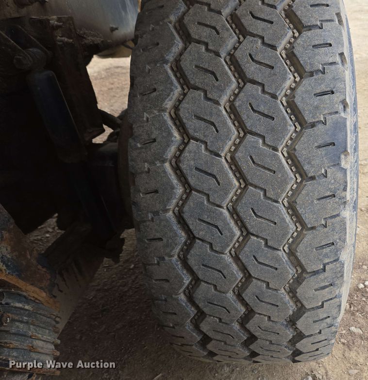 image for item EC4207 2016 Terex Advance Mixer ready mix truck