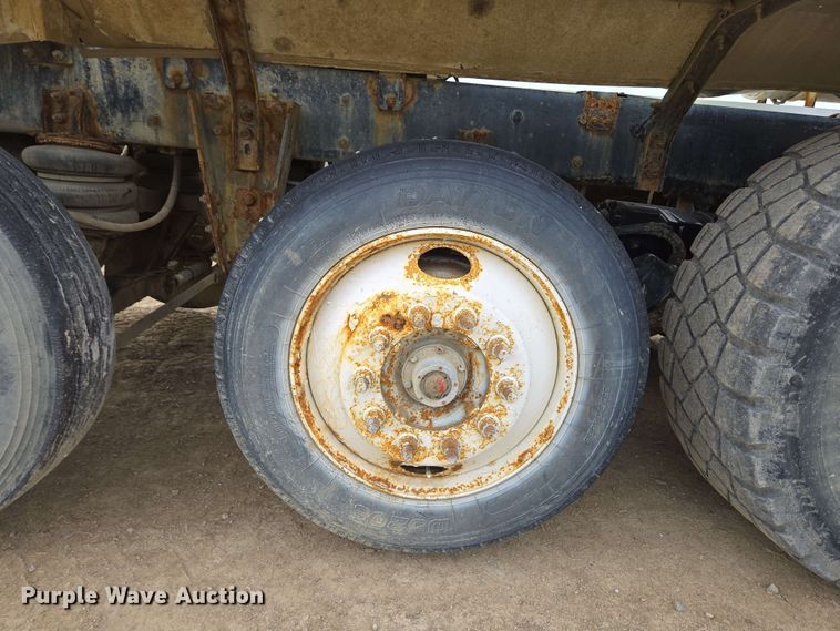 image for item EC4207 2016 Terex Advance Mixer ready mix truck