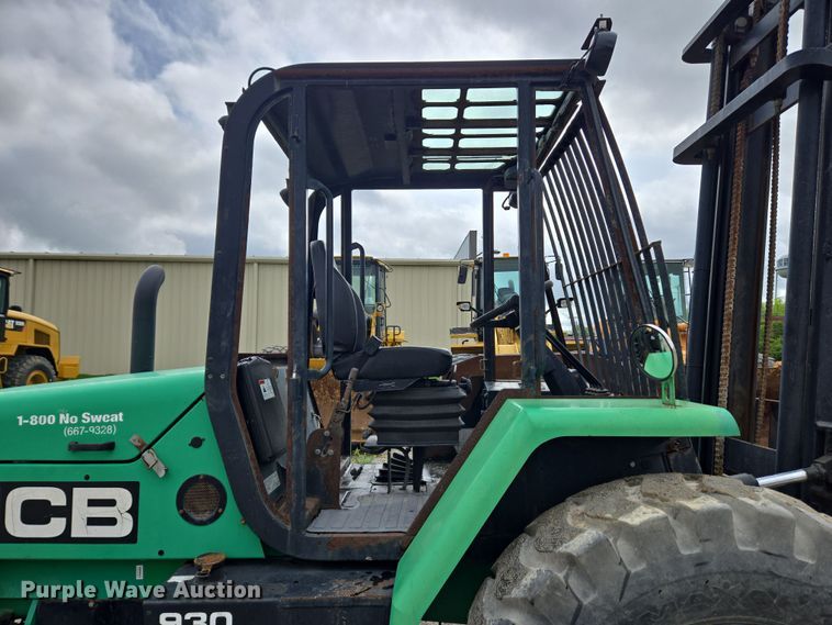 image for item EC4209 JCB 930 forklift