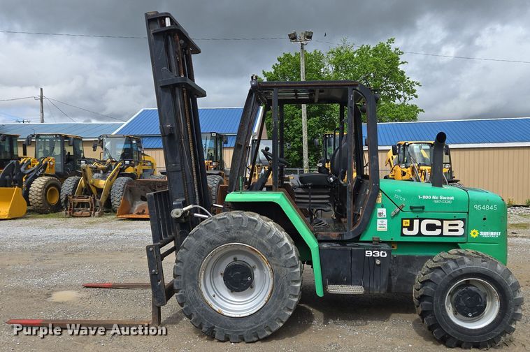image for item EC4209 JCB 930 forklift