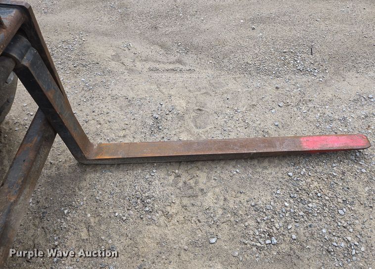 image for item EC4209 JCB 930 forklift