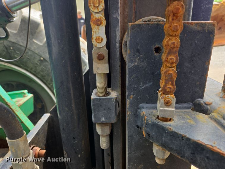 image for item EC4209 JCB 930 forklift