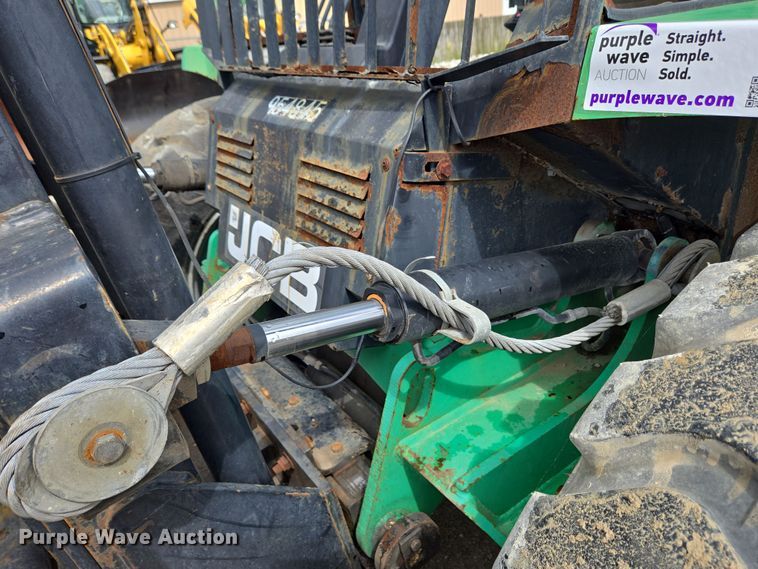 image for item EC4209 JCB 930 forklift