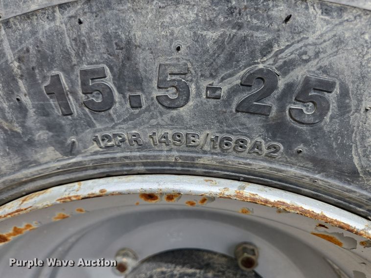 image for item EC4209 JCB 930 forklift