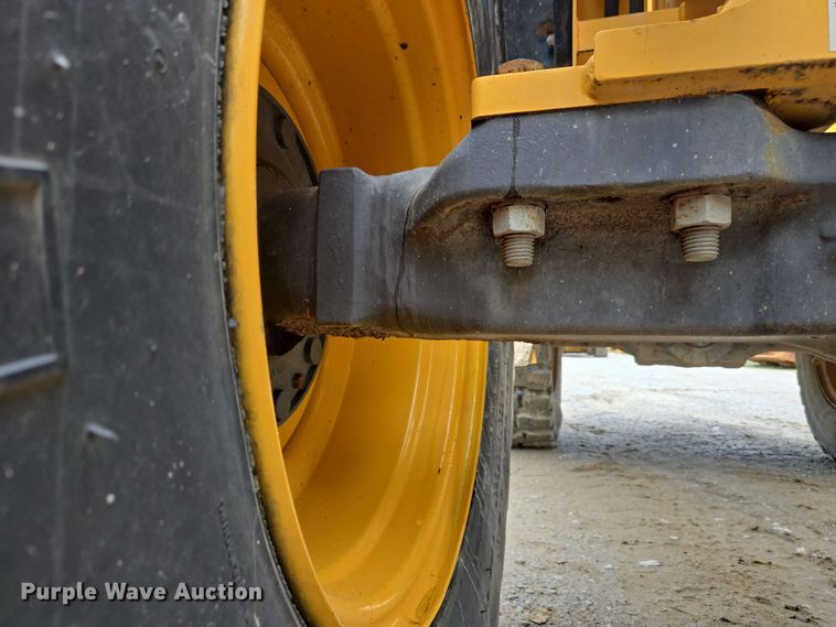 image for item EC4210 2016 Volvo L45H wheel loader