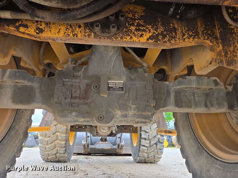 image for item EC4210 2016 Volvo L45H wheel loader