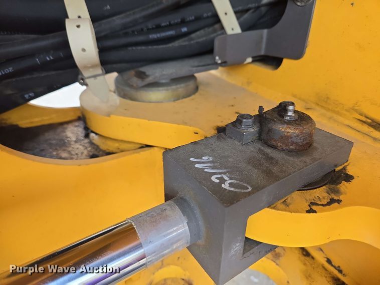 image for item EC4210 2016 Volvo L45H wheel loader