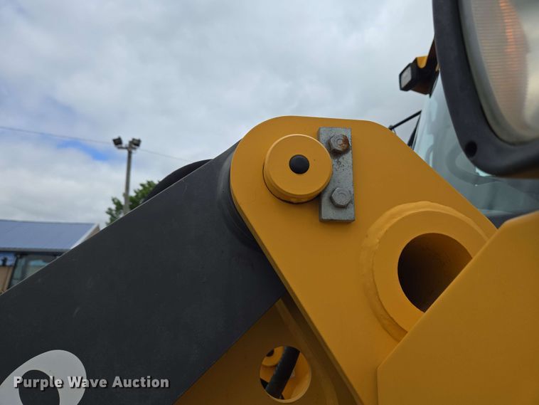 image for item EC4210 2016 Volvo L45H wheel loader