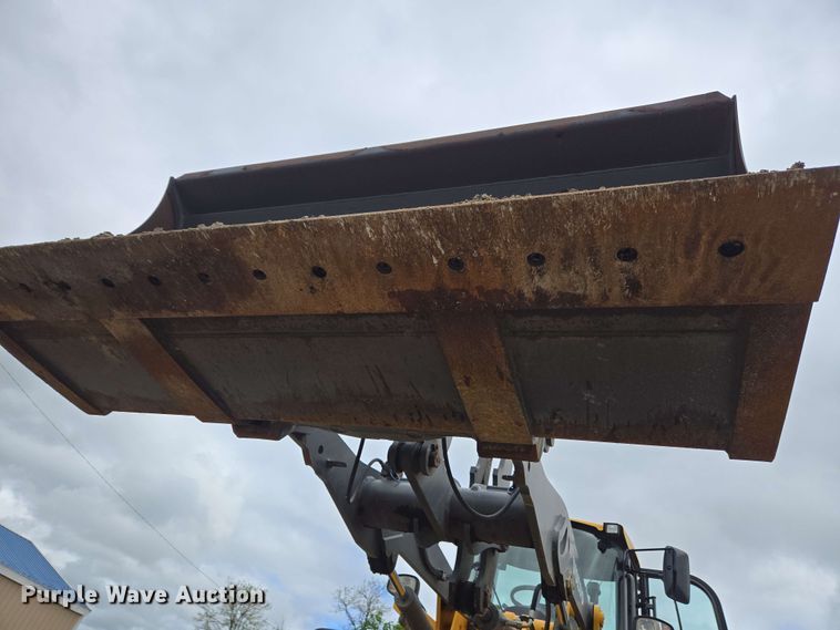 image for item EC4210 2016 Volvo L45H wheel loader