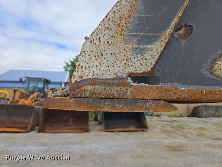 image for item EC4210 2016 Volvo L45H wheel loader