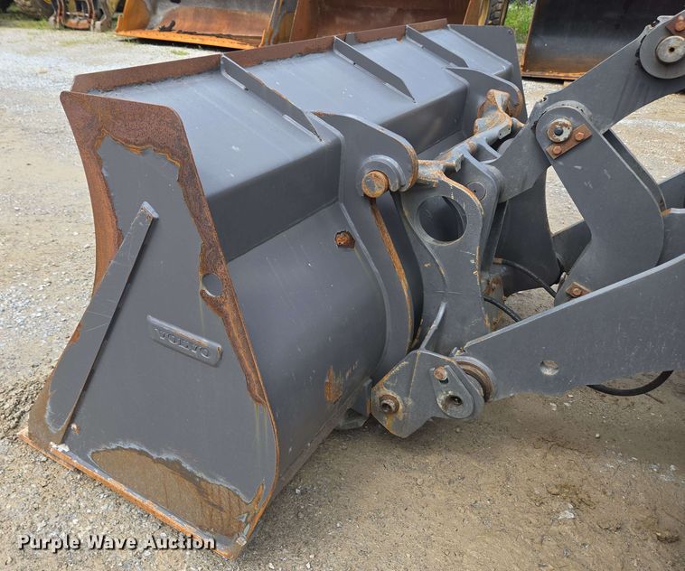 image for item EC4210 2016 Volvo L45H wheel loader