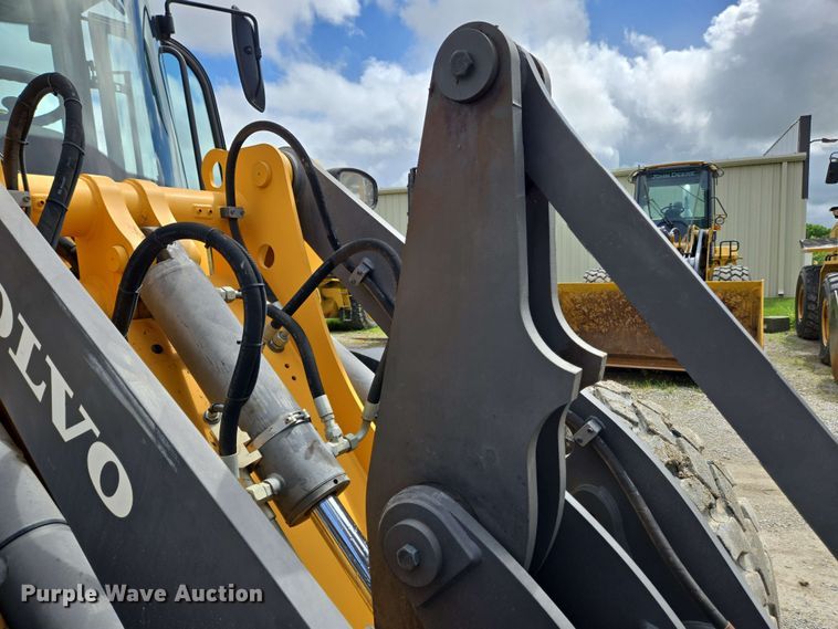 image for item EC4210 2016 Volvo L45H wheel loader