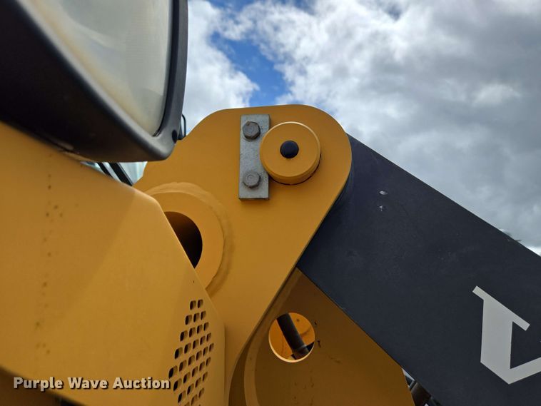 image for item EC4210 2016 Volvo L45H wheel loader