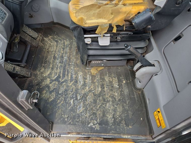 image for item EC4210 2016 Volvo L45H wheel loader