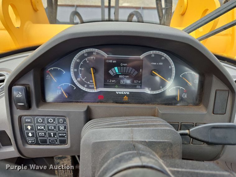 image for item EC4210 2016 Volvo L45H wheel loader