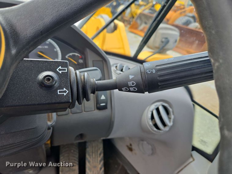 image for item EC4210 2016 Volvo L45H wheel loader