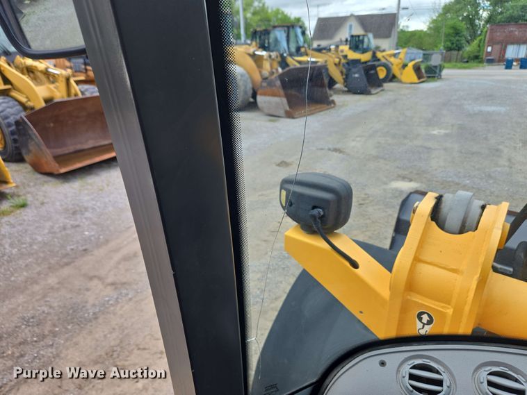 image for item EC4210 2016 Volvo L45H wheel loader