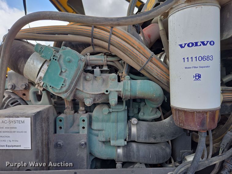 image for item EC4210 2016 Volvo L45H wheel loader