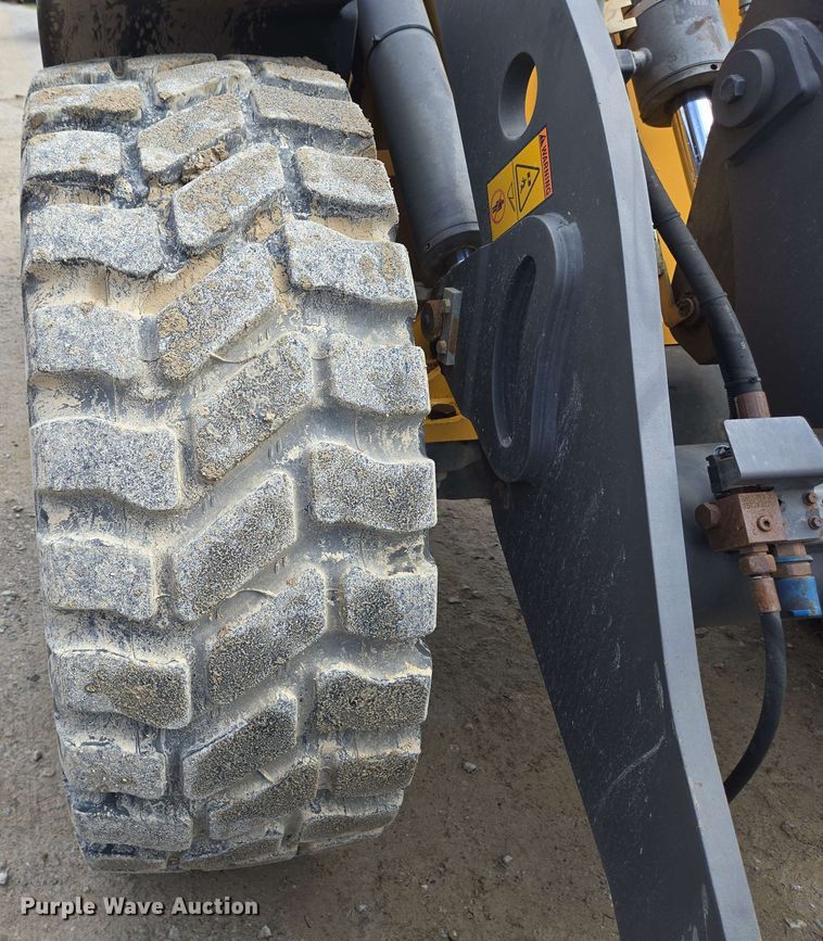 image for item EC4210 2016 Volvo L45H wheel loader