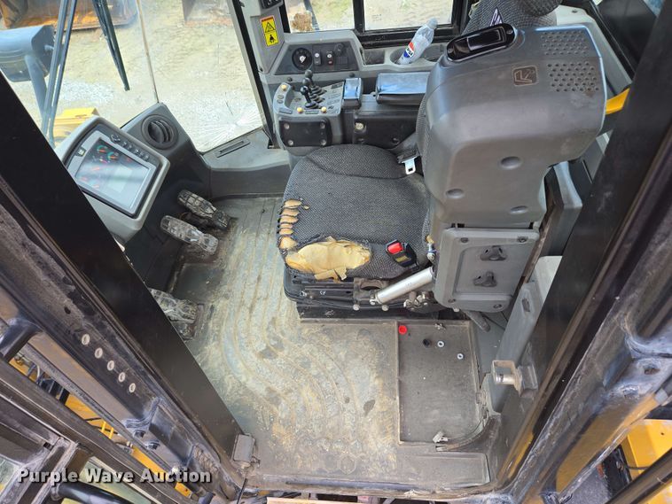 image for item EC4211 2012 Caterpillar 972K wheel loader