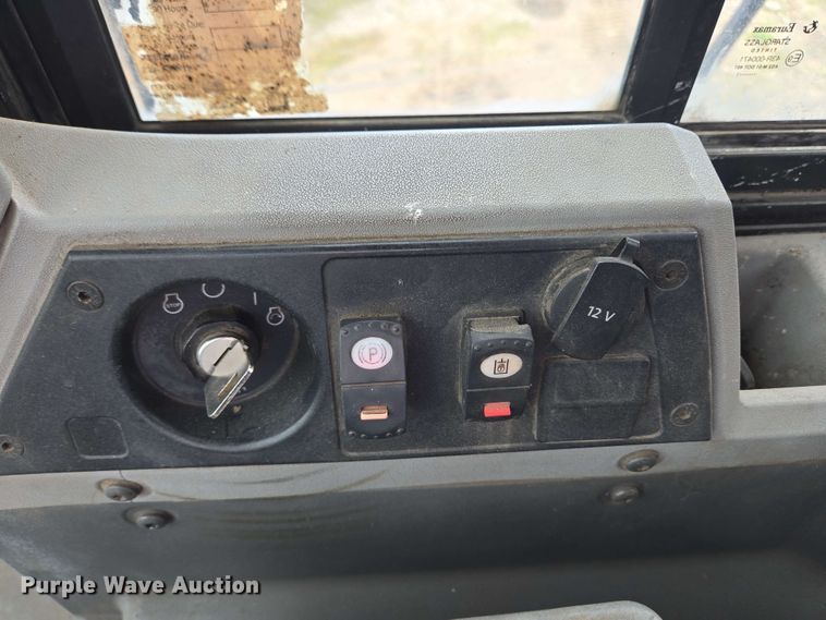 image for item EC4211 2012 Caterpillar 972K wheel loader