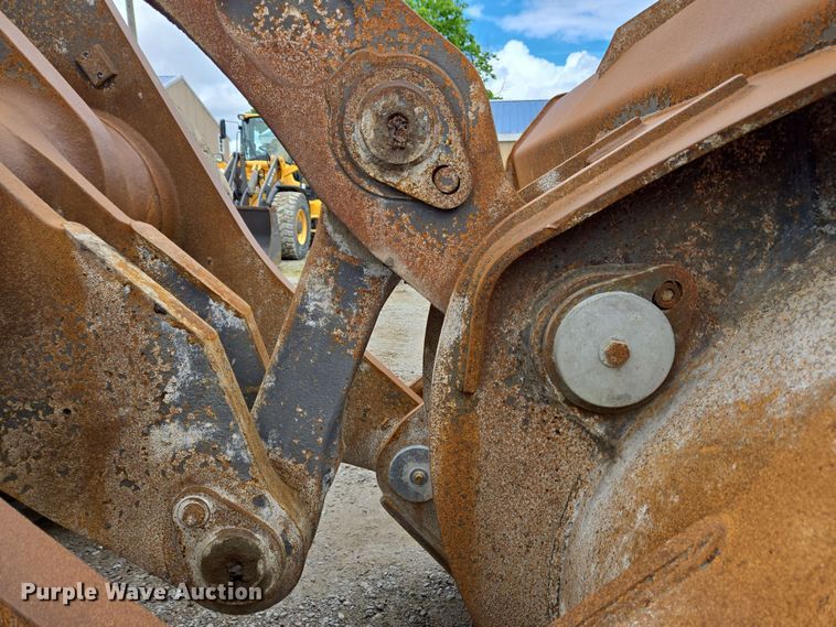 image for item EC4212 2018 Volvo L220H wheel loader