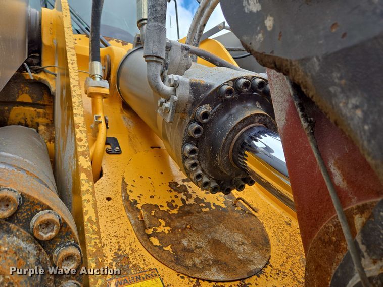 image for item EC4212 2018 Volvo L220H wheel loader