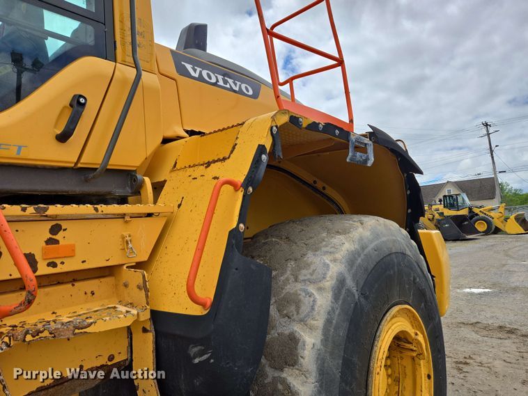 image for item EC4212 2018 Volvo L220H wheel loader
