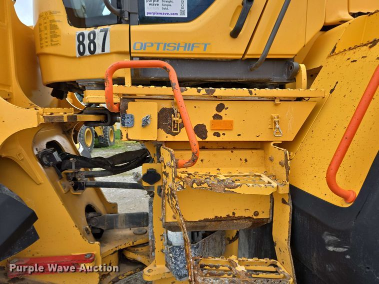 image for item EC4212 2018 Volvo L220H wheel loader