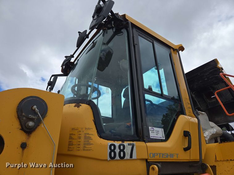 image for item EC4212 2018 Volvo L220H wheel loader