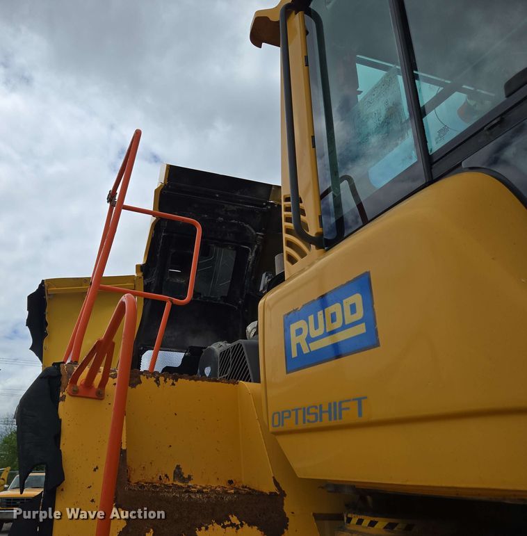 image for item EC4212 2018 Volvo L220H wheel loader