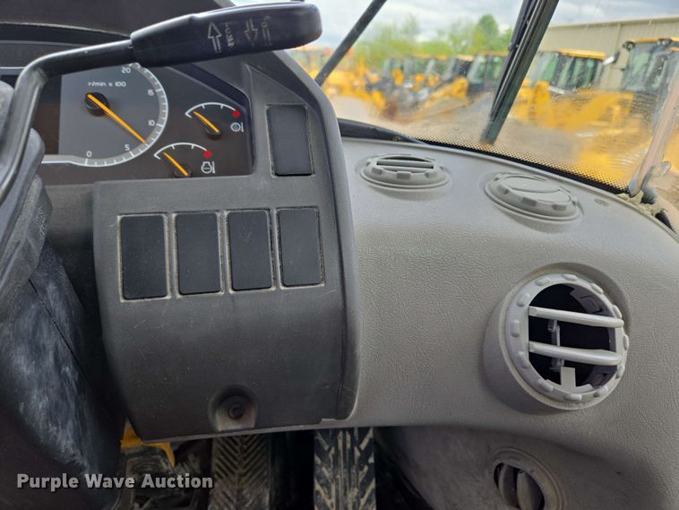 image for item EC4212 2018 Volvo L220H wheel loader