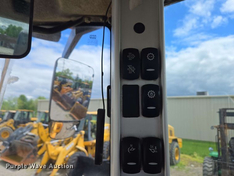 image for item EC4212 2018 Volvo L220H wheel loader