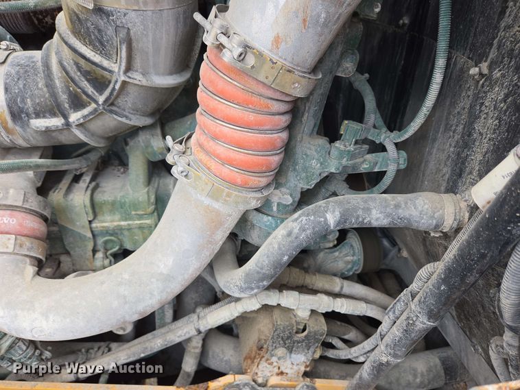 image for item EC4212 2018 Volvo L220H wheel loader